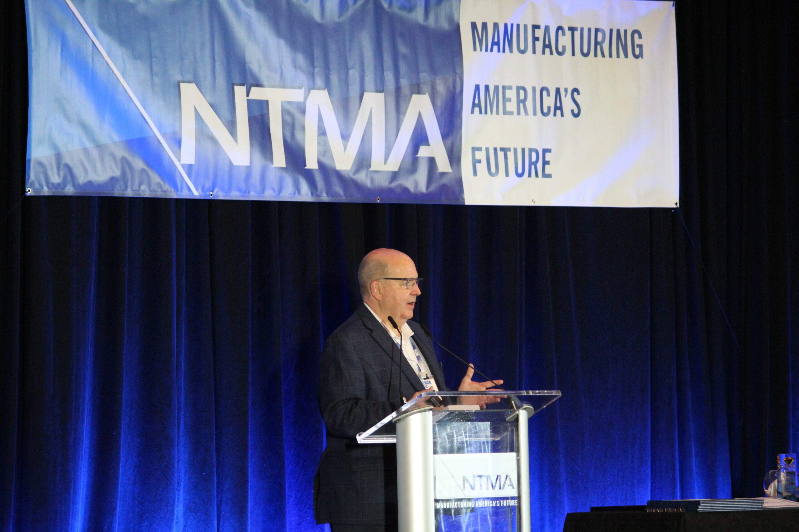 What to Do After a Manufacturing Event or Conference